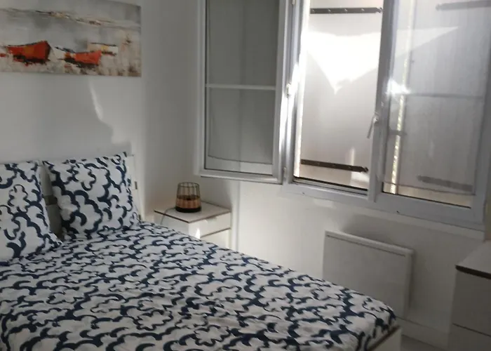 Maison 1 *