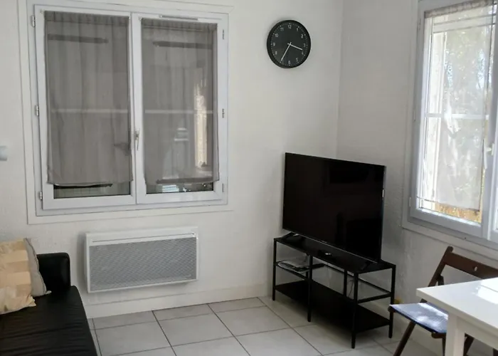 Maison 1 بيت للعطل Hyères